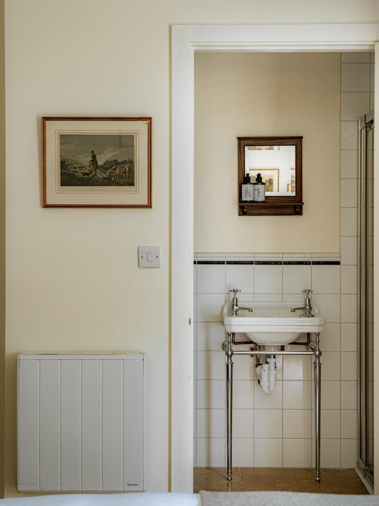 The Bell Inn Lechlade Extérieur photo